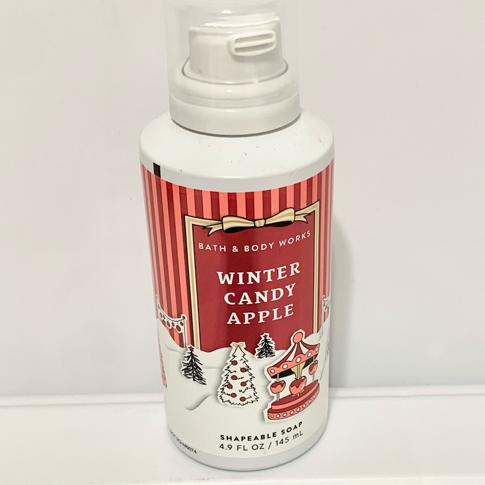 Bath & Body Works Shapeable Soap Winter Candy Apple NEW